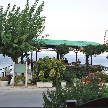 Kalypso לינה וארוחת בוקר פורוס