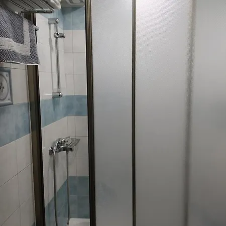 לינה וארוחת בוקר Kalypso